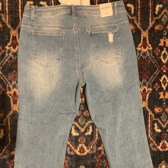 NWT Blue Savvy Mom Jeans - Picture 2 of 5